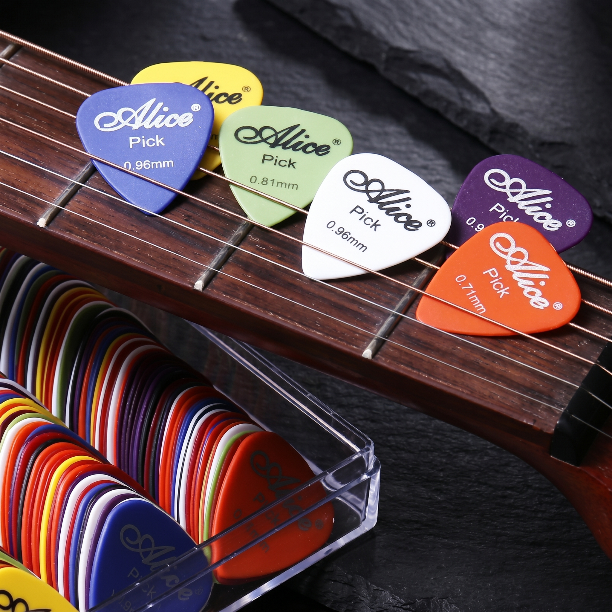 Multicolor Guitar Picks